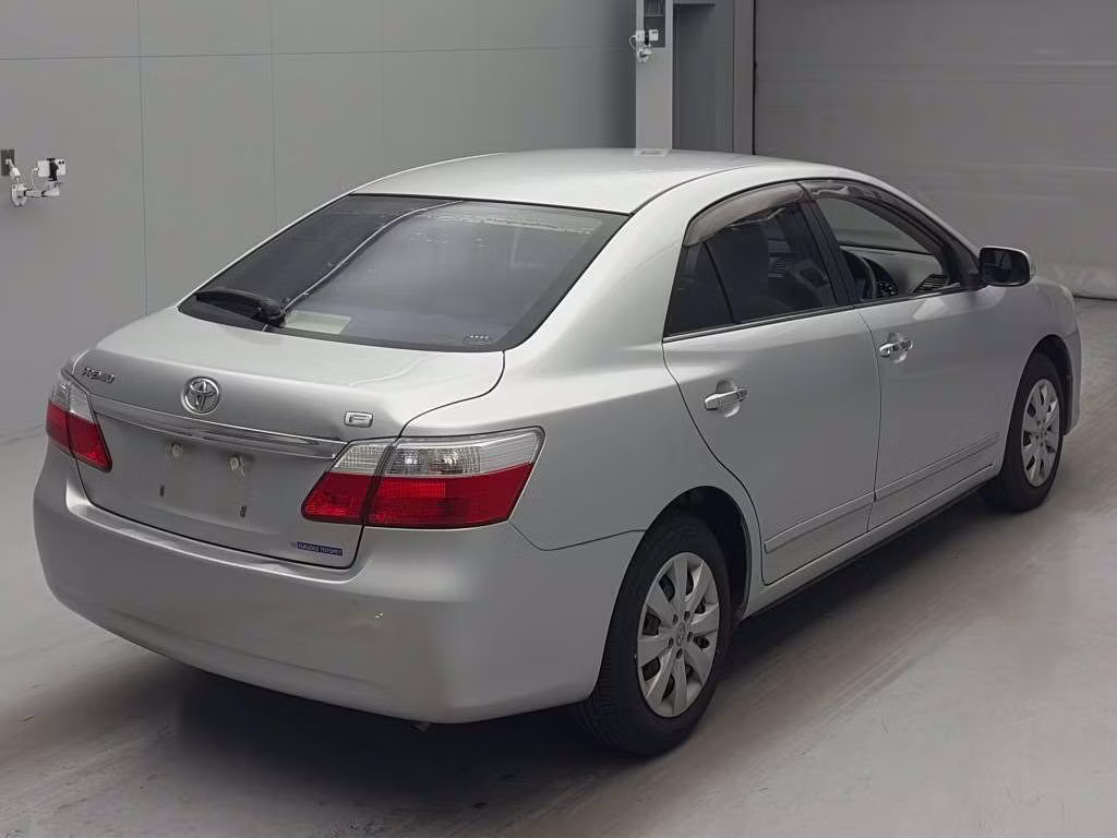 TOYOTA PREMIO
