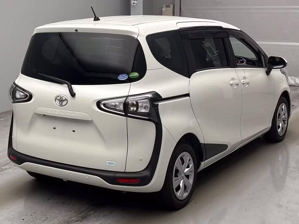 TOYOTA SIENTA