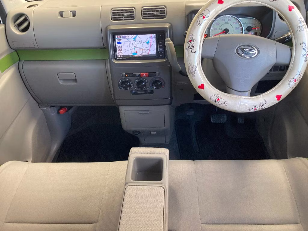DAIHATSU MOVE CONTE