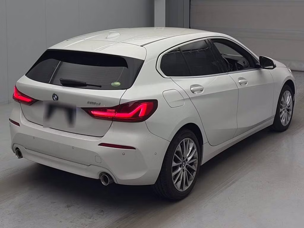 BMW 1-SERIES