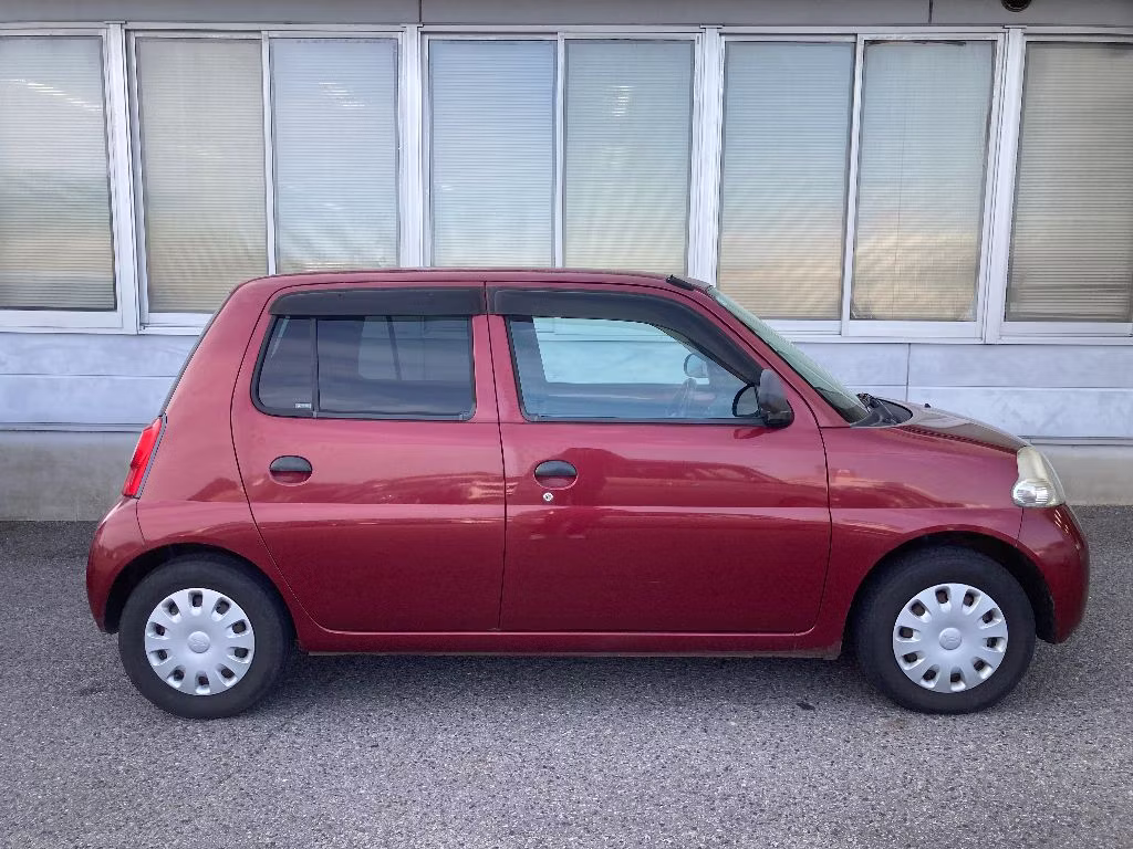 DAIHATSU ESSE