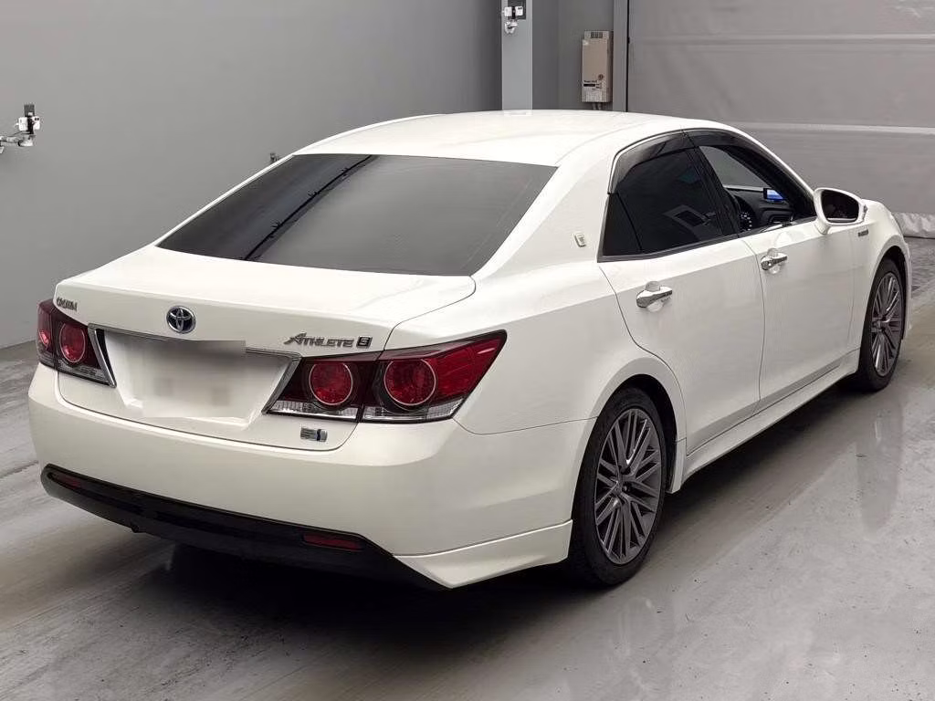 TOYOTA CROWN