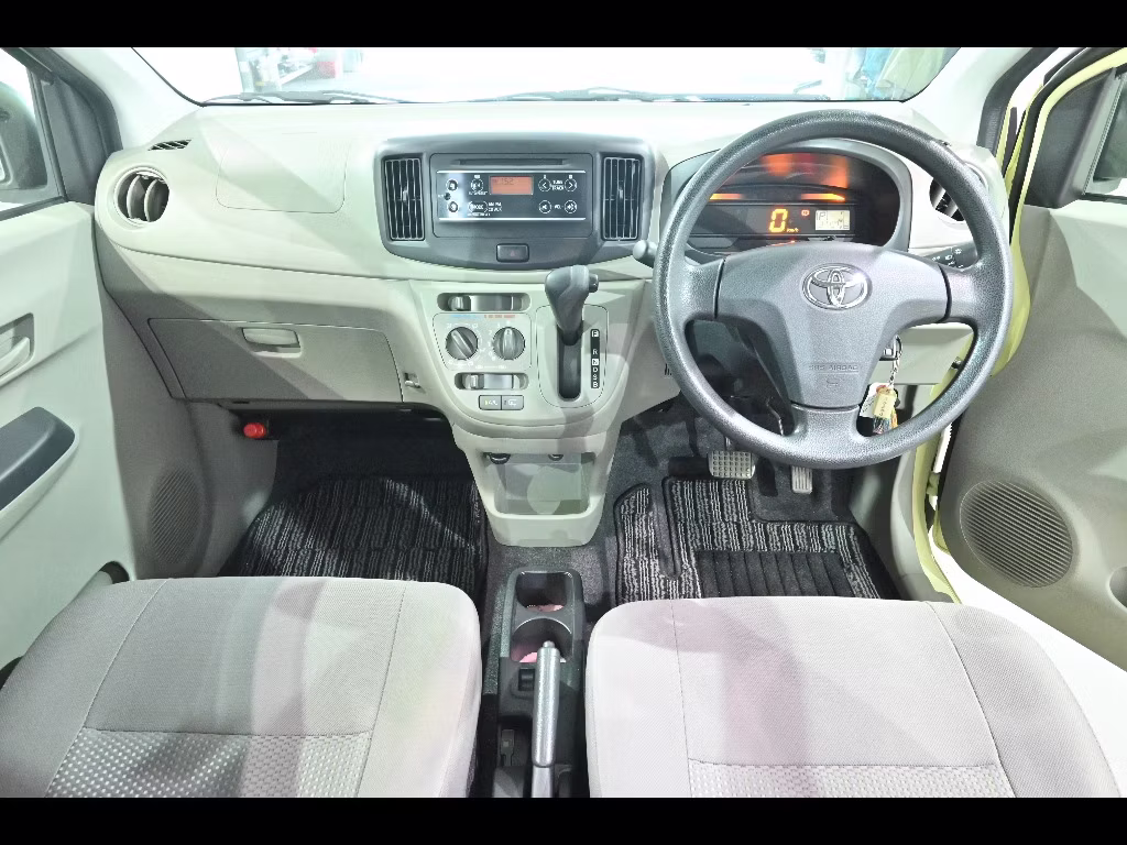 TOYOTA PIXIS EPOCH