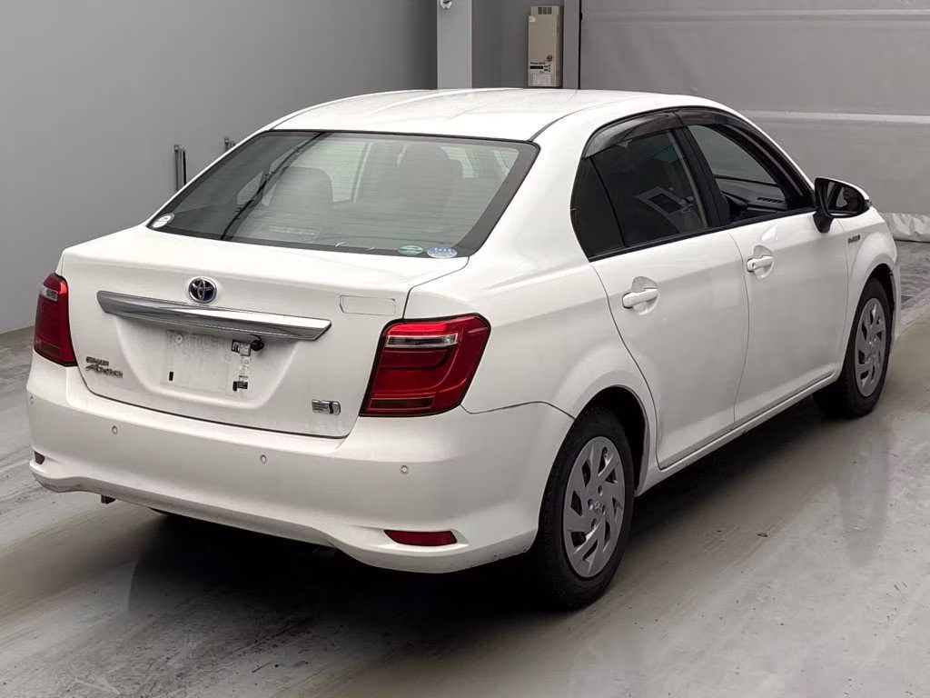 TOYOTA COROLLA AXIO