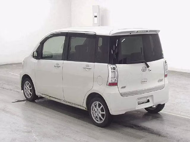 DAIHATSU TANTO EXE
