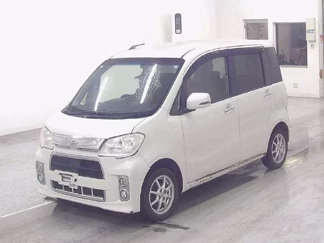 DAIHATSU TANTO EXE