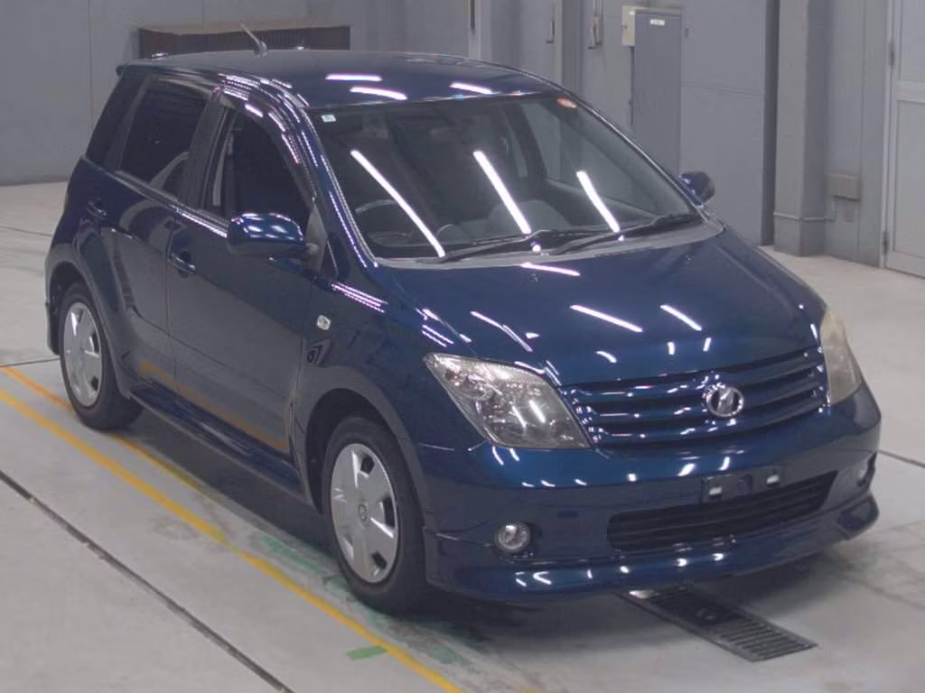 TOYOTA IST
