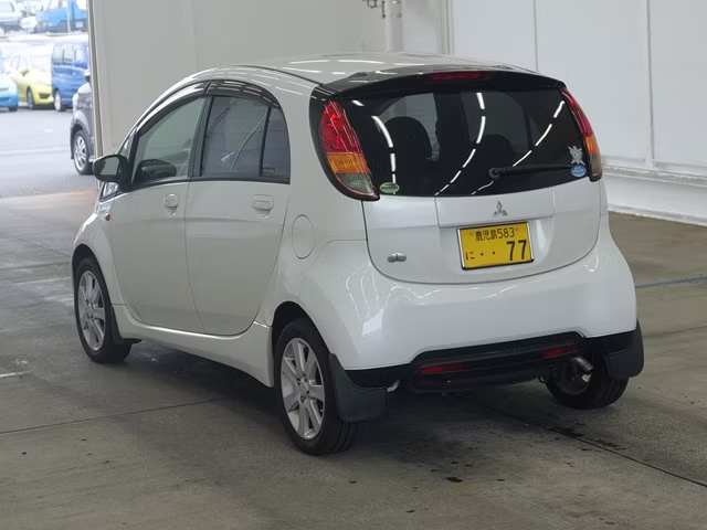 MITSUBISHI I