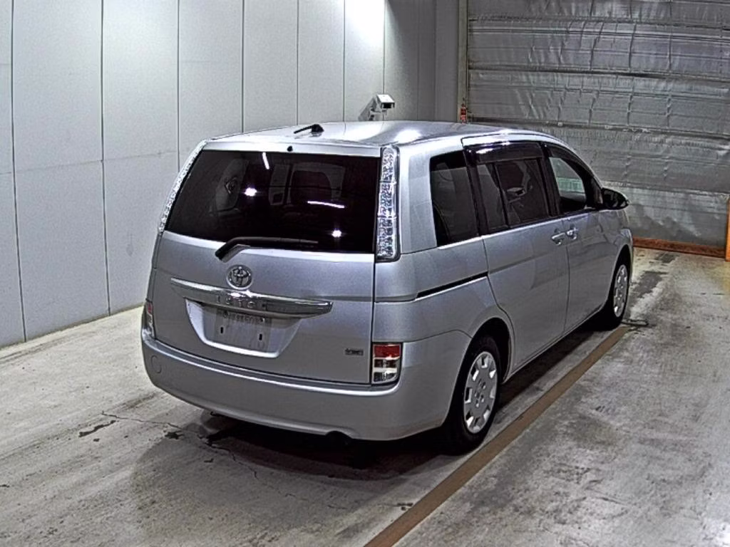 TOYOTA ISIS