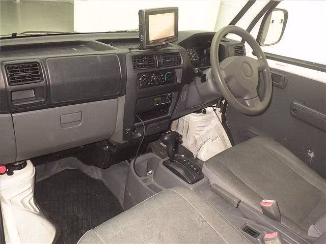 MITSUBISHI MINICAB