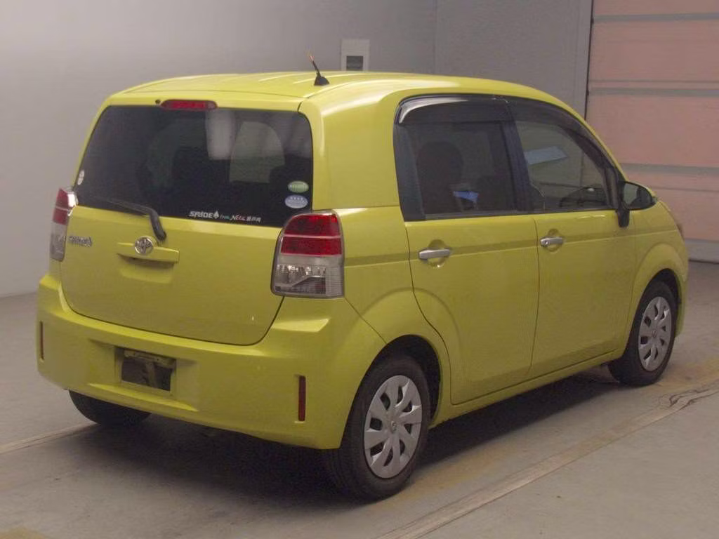 TOYOTA SPADE