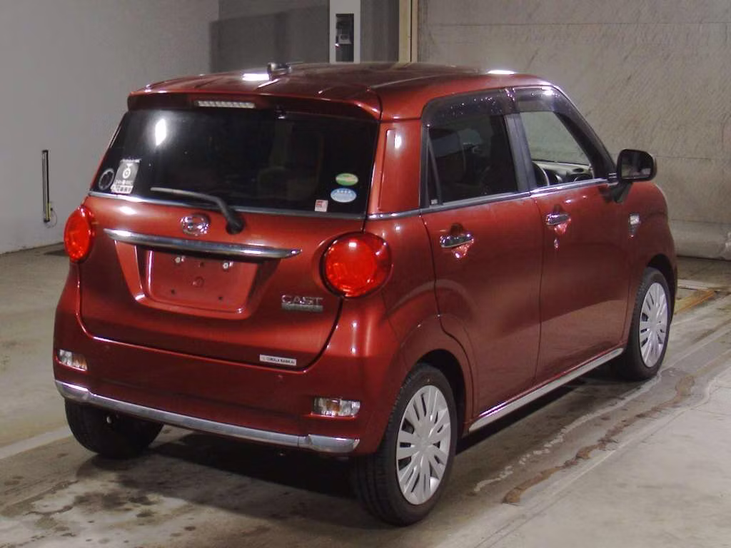 DAIHATSU CAST