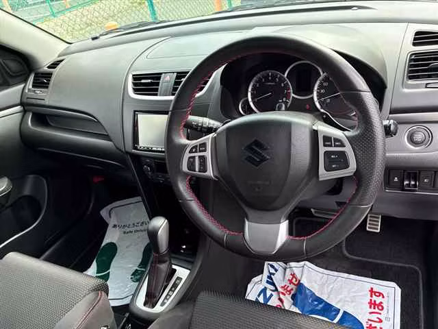 SUZUKI SWIFT