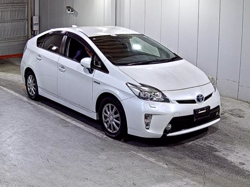 TOYOTA PRIUS