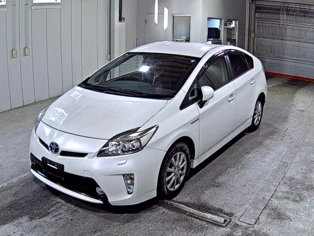 TOYOTA PRIUS