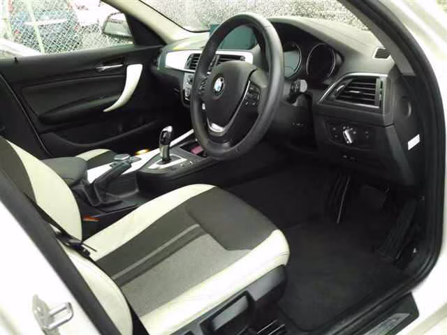 BMW 1-SERIES