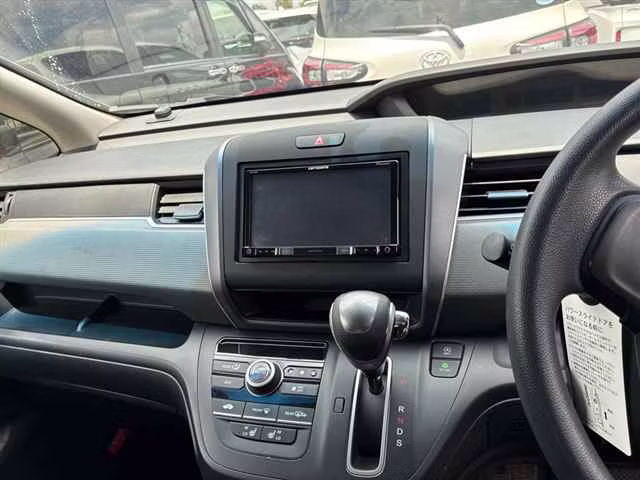 HONDA FREED+
