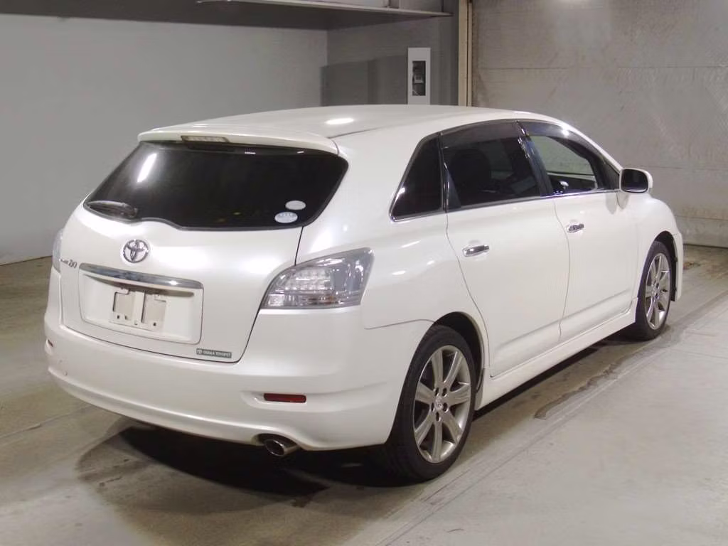 TOYOTA MARK X ZIO