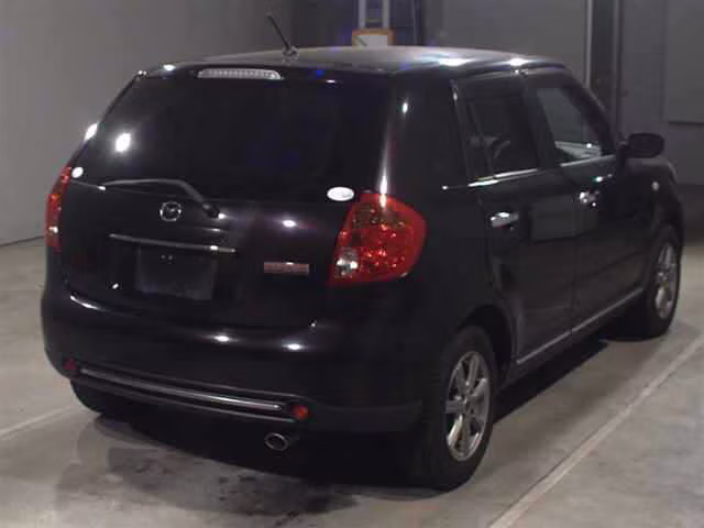 MAZDA VERISA