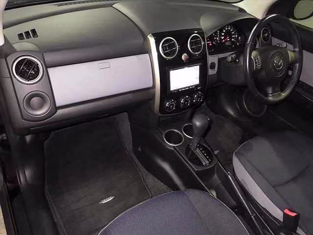 MAZDA VERISA