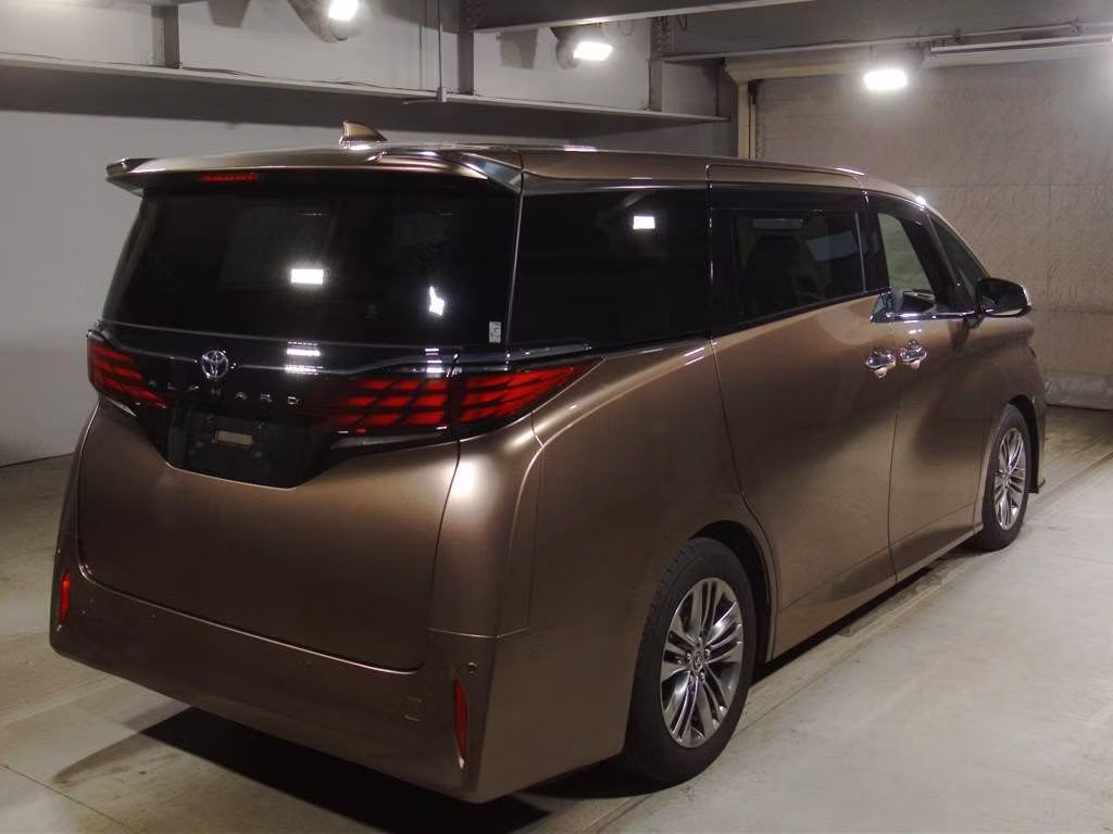 TOYOTA ALPHARD