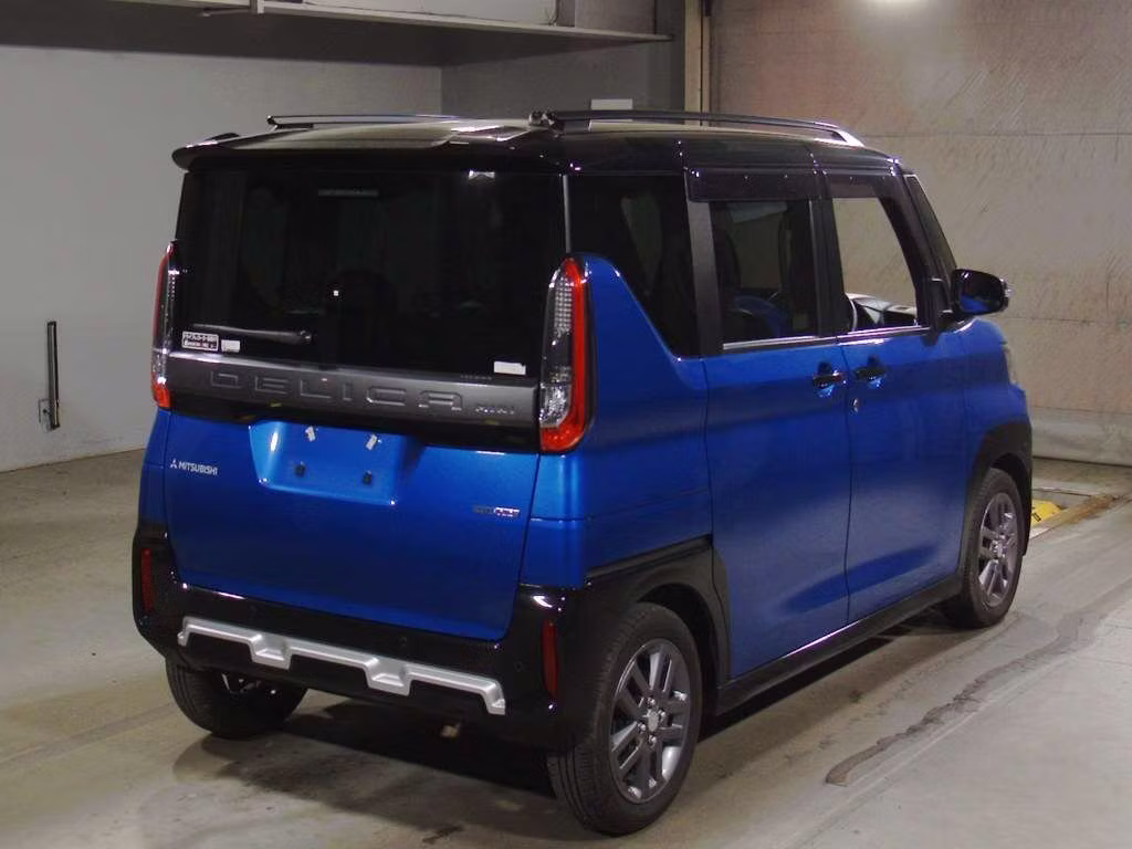 MITSUBISHI DELICA MINI