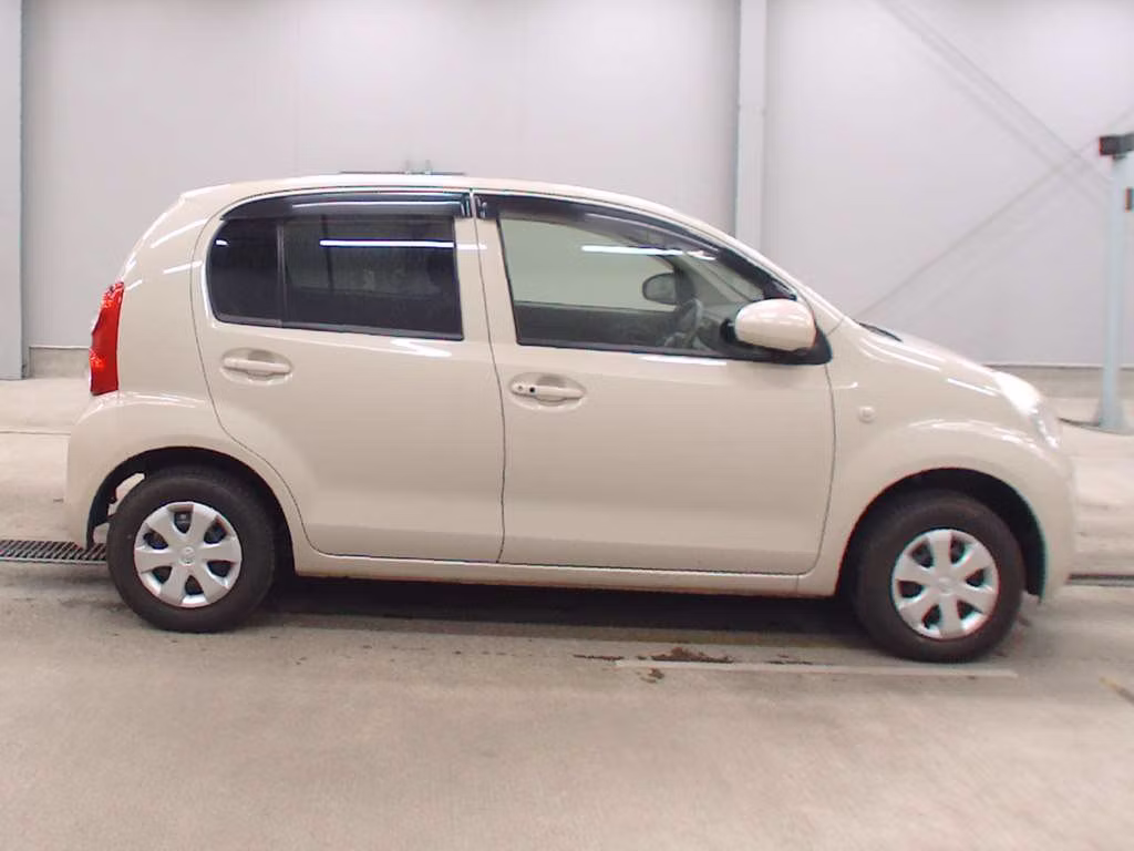 TOYOTA PASSO