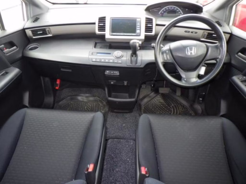 HONDA FREED SPIKE