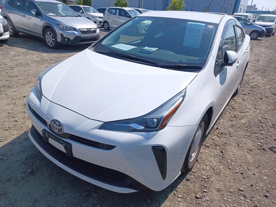 TOYOTA PRIUS
