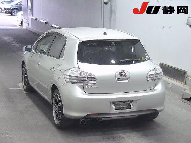 TOYOTA BLADE
