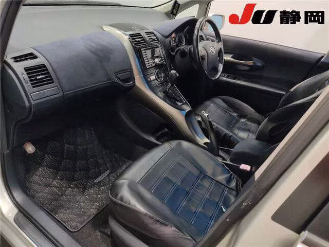 TOYOTA BLADE