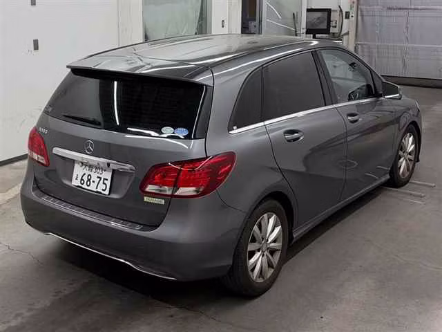 MERCEDES-BENZ B-CLASS