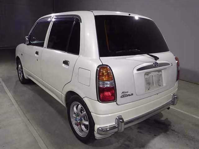 DAIHATSU MIRA GINO