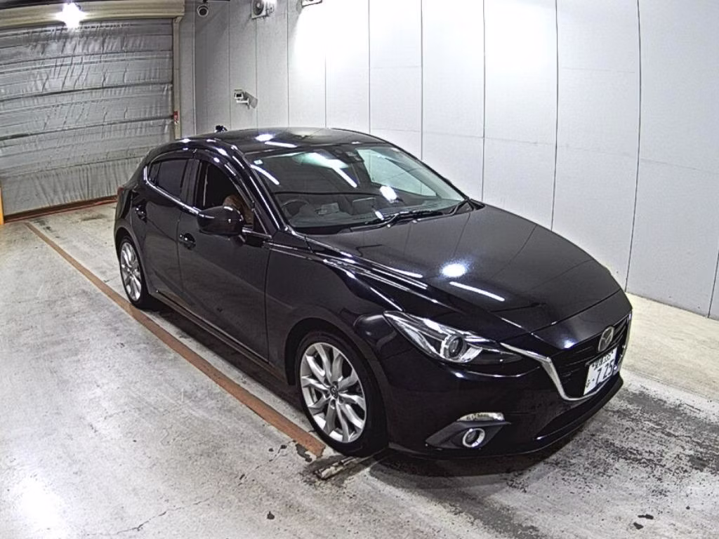 MAZDA AXELA