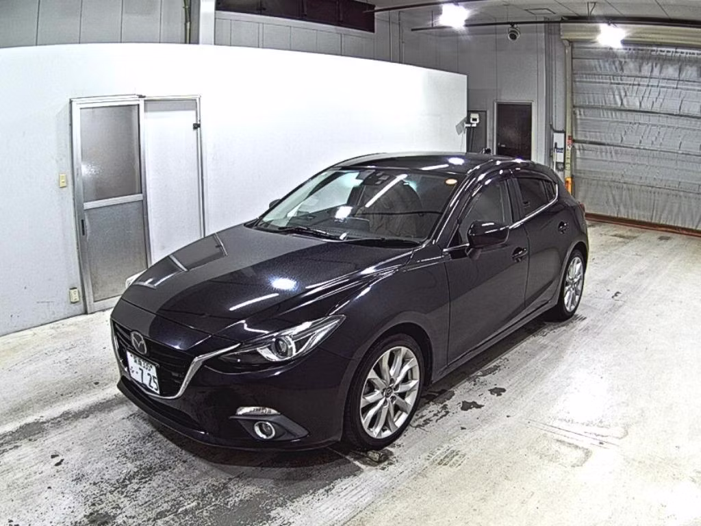 MAZDA AXELA