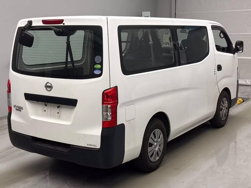 NISSAN NV350 CARAVAN