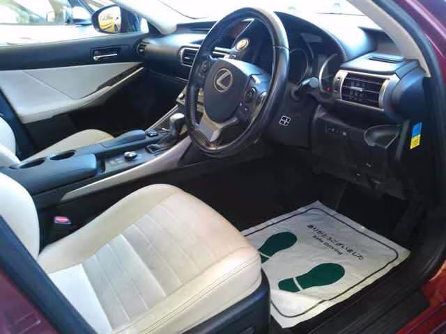 LEXUS IS300