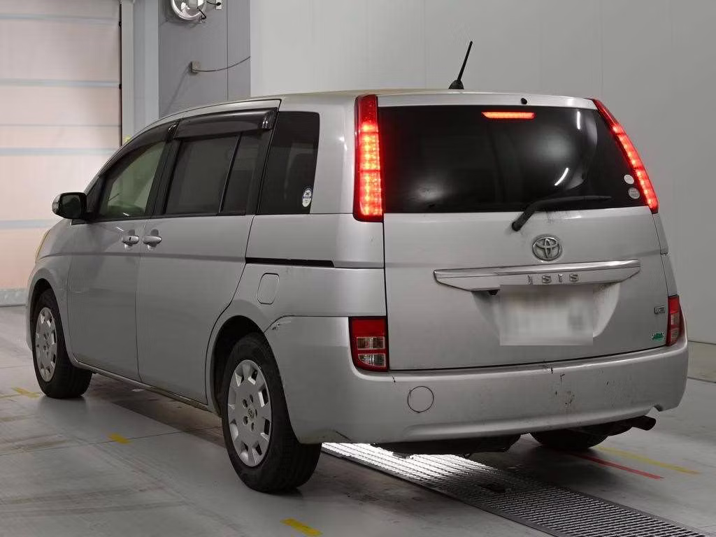 TOYOTA ISIS