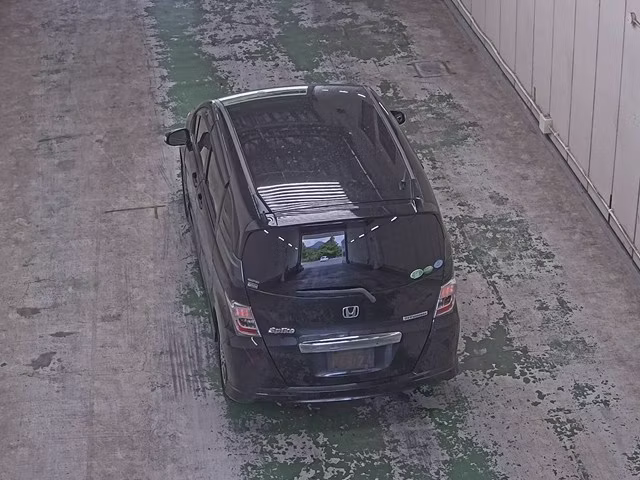 HONDA FREED SPIKE