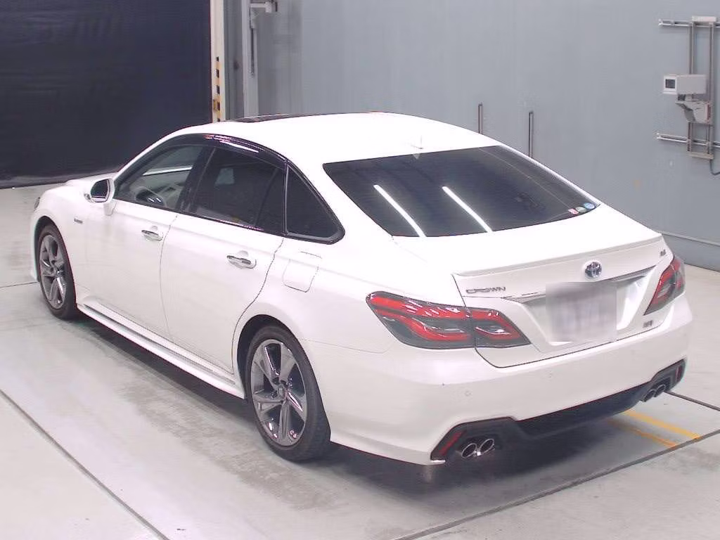 TOYOTA CROWN