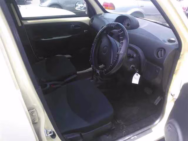 DAIHATSU ESSE
