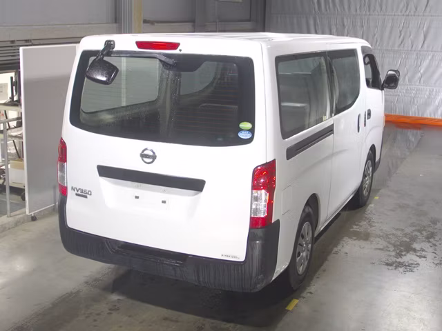 NISSAN NV350 CARAVAN