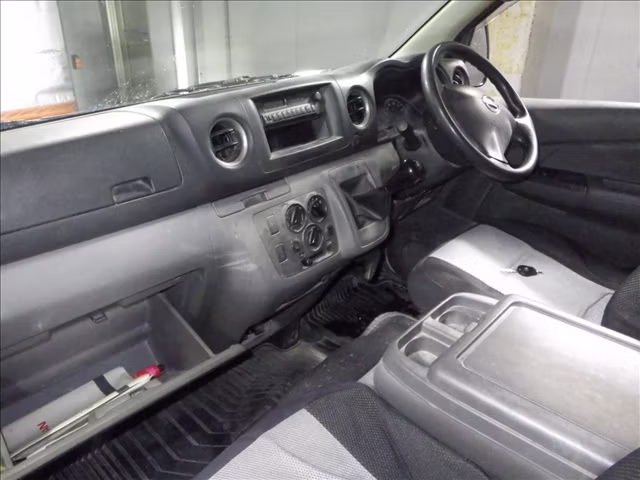 NISSAN NV350 CARAVAN