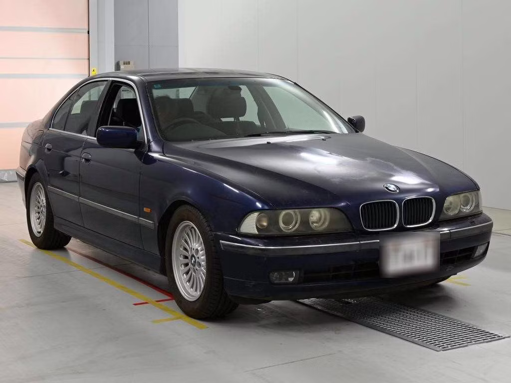 BMW 5-SERIES