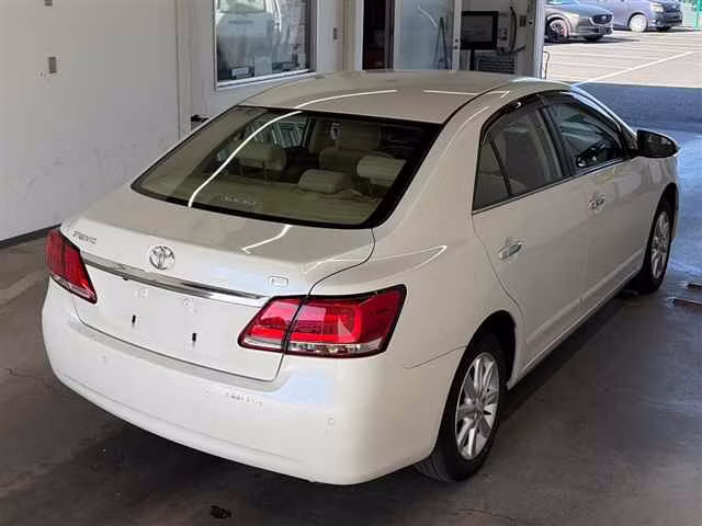 TOYOTA PREMIO