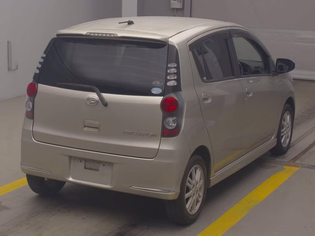 DAIHATSU MIRA