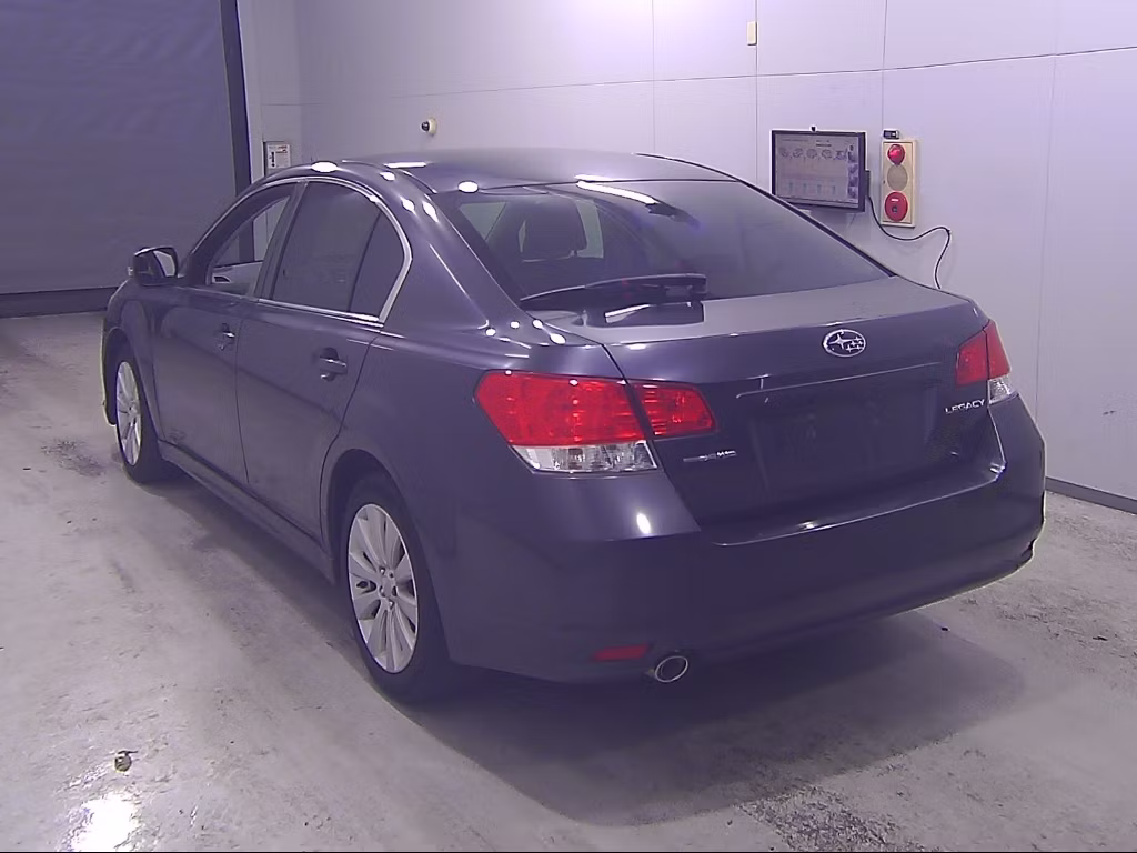 SUBARU LEGACY B4