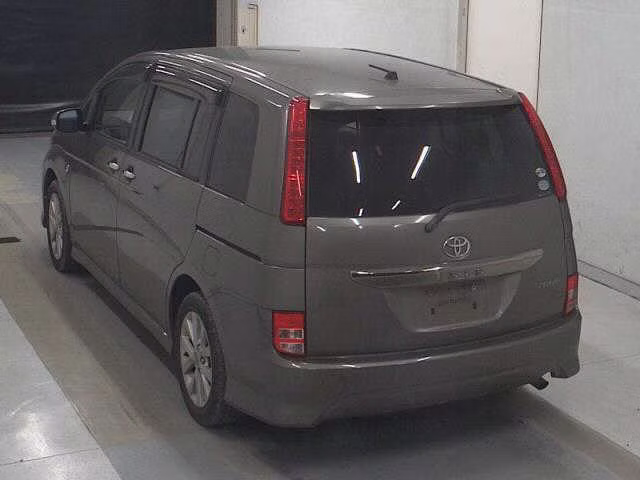 TOYOTA ISIS
