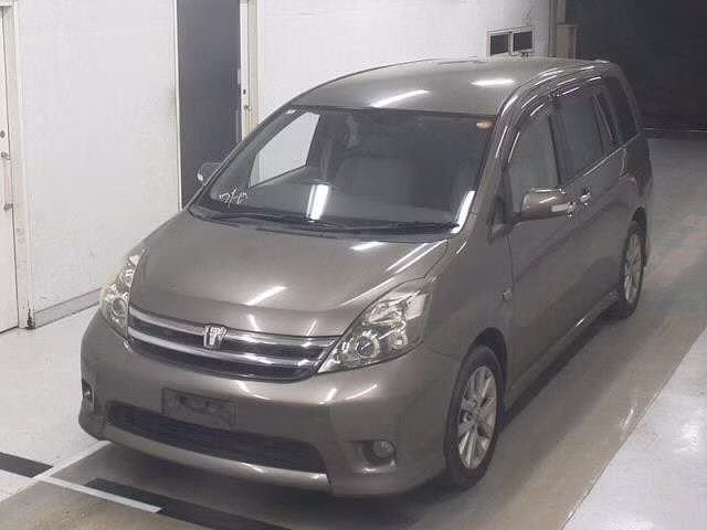 TOYOTA ISIS