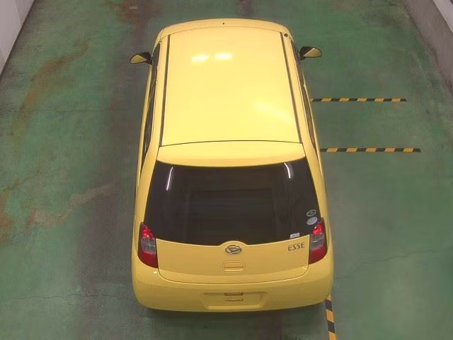 DAIHATSU ESSE